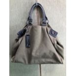 A KENNETH COLE NEW YORK GREEN CANVAS HANDBAG LENGTH 37cm HEIGHT 28cm