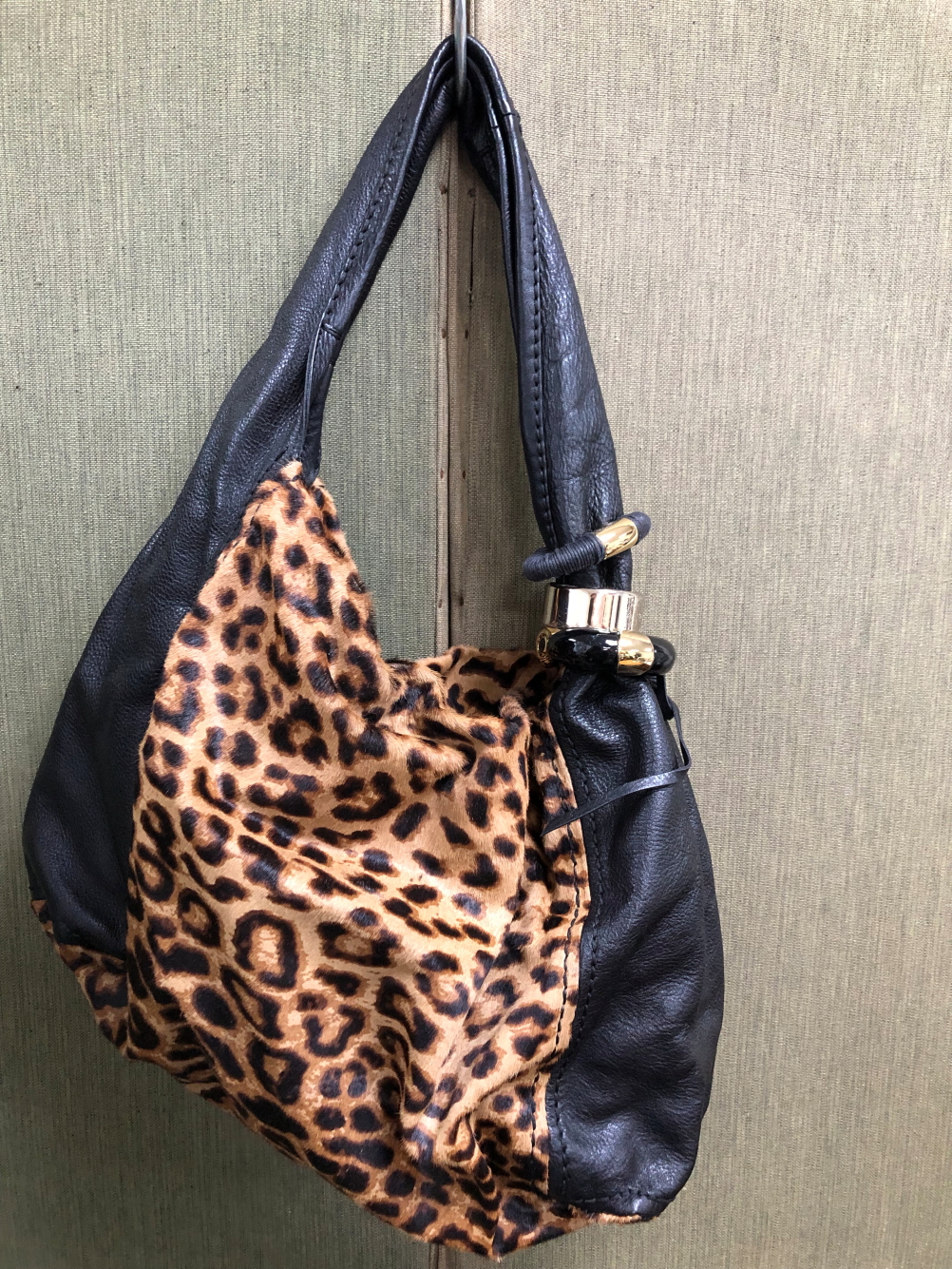 BAG. A JIMMY CHOO ANIMAL PRINT HANDBAG LENGTH 55cm - Image 2 of 5