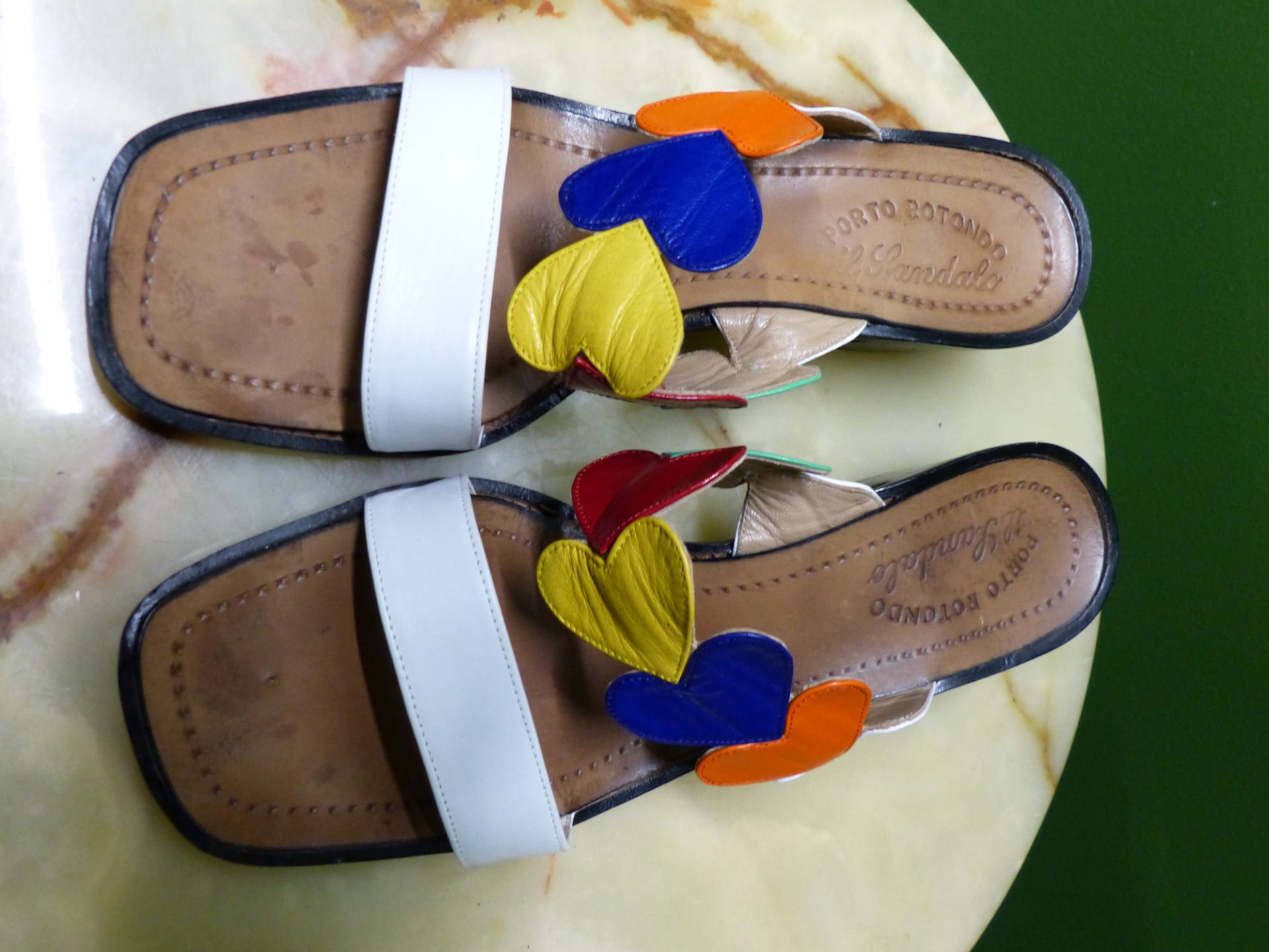 SHOES. PORTO ROTONDO OPEN TOE SANDALS EUR SIZE 40. VICTOR WHITE SANDALS EUR SIZE 40 - Image 4 of 8