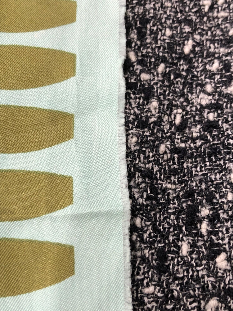 SCARF. CHRISTIAN DIOR OLIVE AND MINT SILK SCARF. 76 x 76 cm - Image 7 of 11