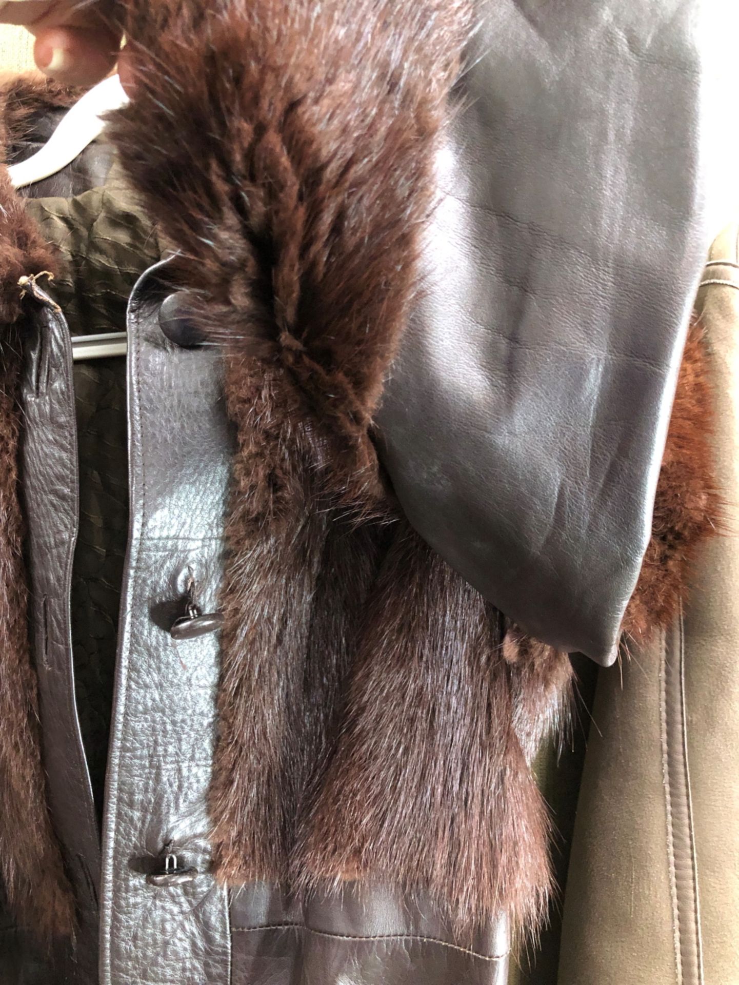 JACKET. A BROWN KESTILA TURKU FINLAND LEATHER FULL LENGTH COAT SIZE 12 WITH FAUX FUR LINING, - Image 5 of 15