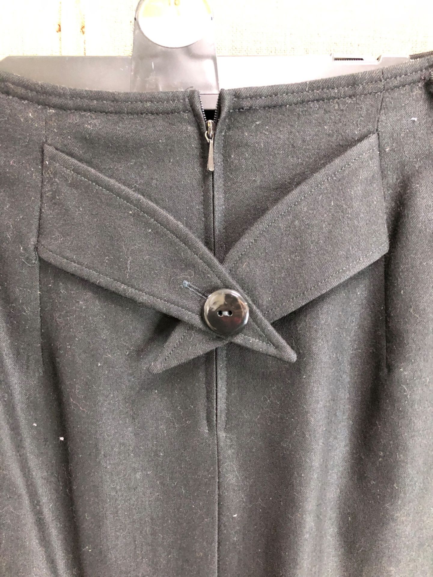 A LOUIS FERAUD BLACK WOOL SKIRT, A PAIR OF CATHERINA HEPFER GREEN TROUSERS SIZE 38, A PLEATED - Image 13 of 18