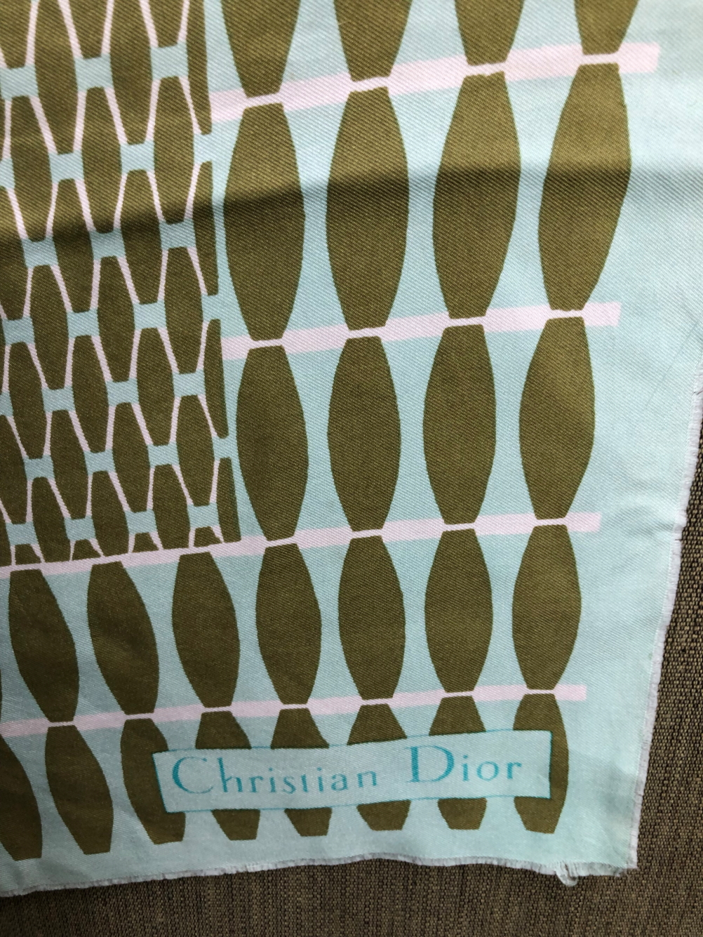 SCARF. CHRISTIAN DIOR OLIVE AND MINT SILK SCARF. 76 x 76 cm - Image 2 of 11