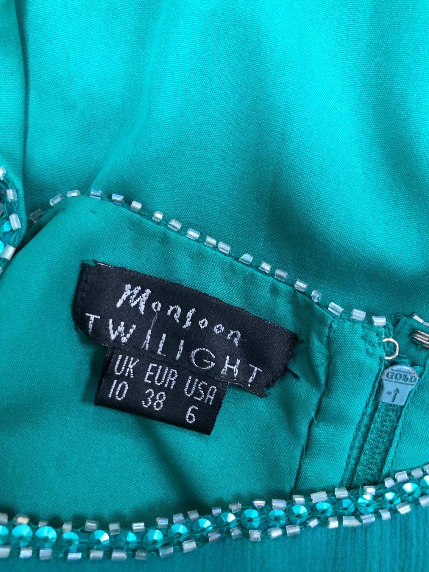 A MONSOON TWILIGHT GREEN SEQUIN DETAIL DRESS AND MATCHING JACKET UK SIZE 10 - Image 11 of 11