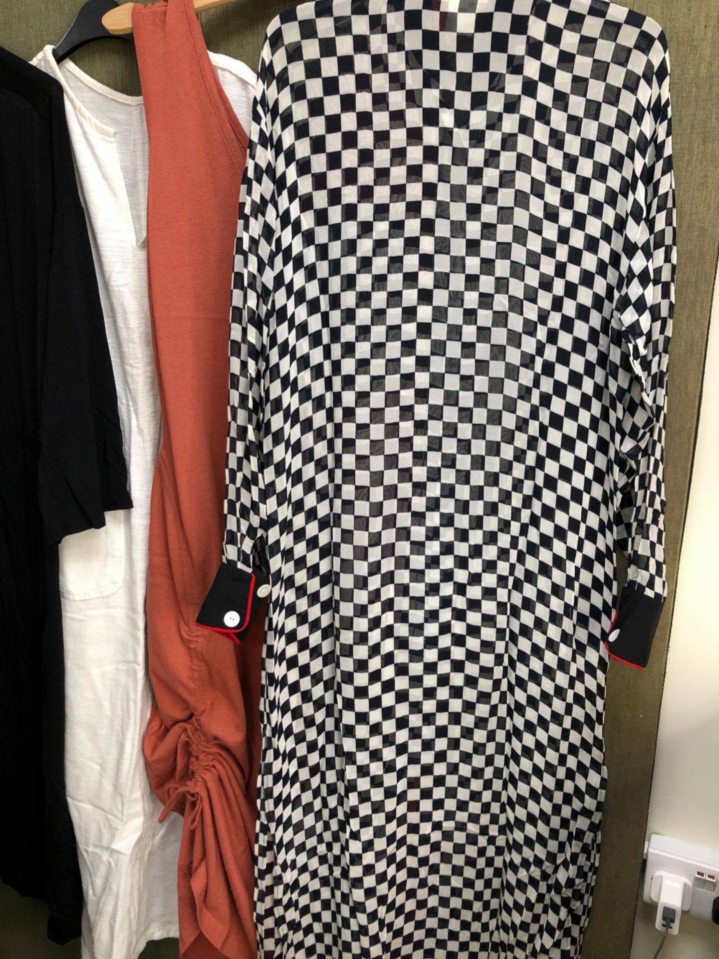 A GOTTEX BLACK AND WHITE CHECK LONG SLEEVED SHEER DRESS SIZE SMALL AND A LA PERLA SIZE 44 BLACK - Image 8 of 25