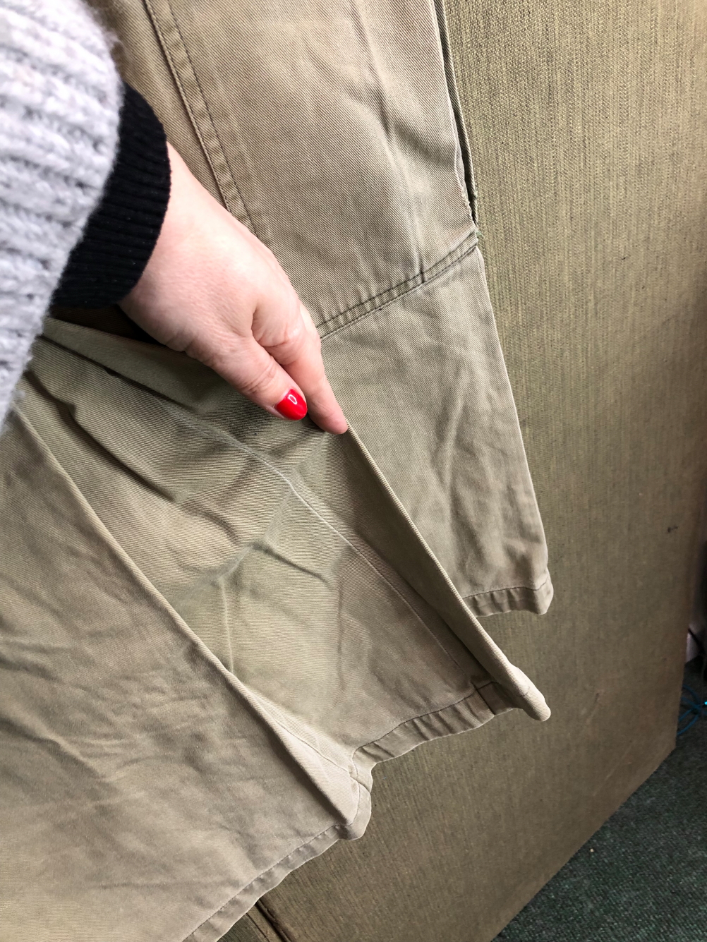 SKIRT. A EARLY 1980's RALPH LAUREN LONG GREEN CARGO SKIRT 100% COTTON SIZE 8 - Image 2 of 6