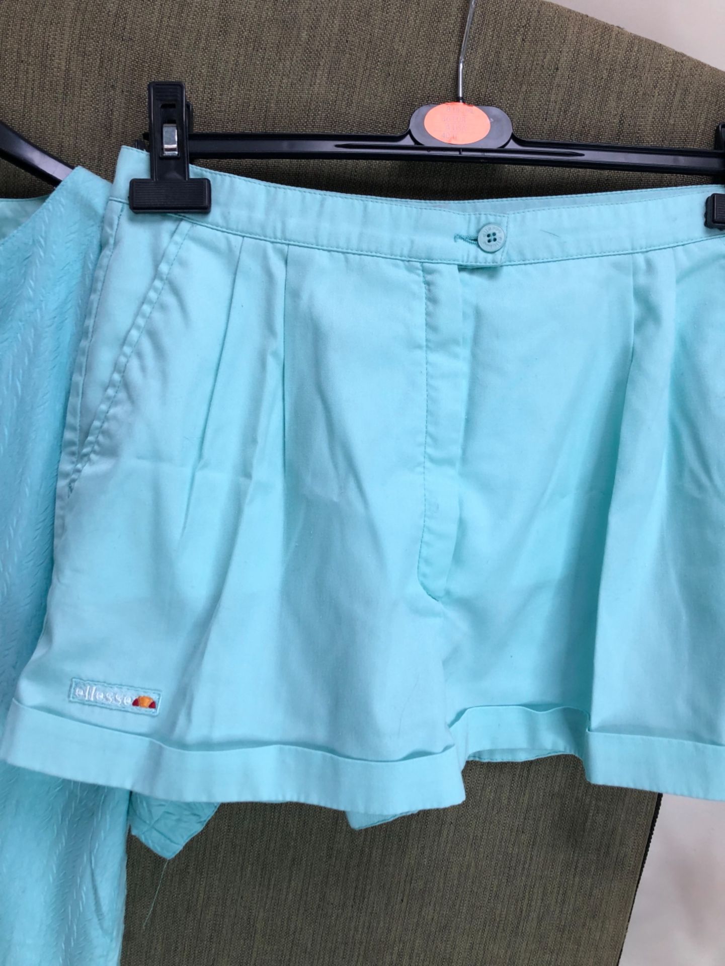 A MINT GREEN ELLESSE T-SHIRT SIZE USA 10W AND SHORTS USA 12, TOGETHER WITH A 100% COTTON MATCHING - Image 9 of 9