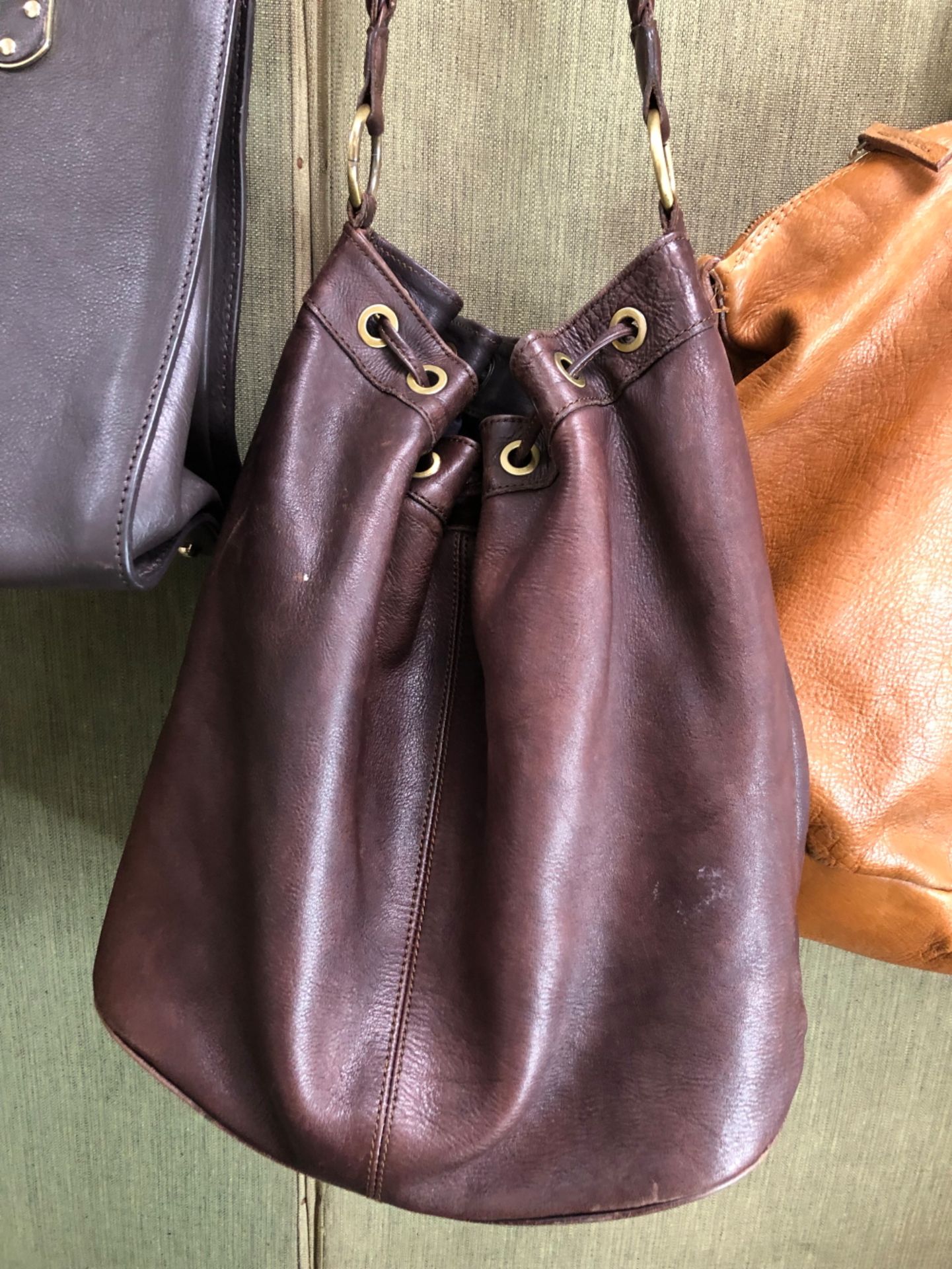 A ZARA WOMAN LARGE BROWN HANDBAG W 45cm, TOGETHER WITH A DARK BROWN LEATHER PAUL COSTELLOE BAG, A - Image 10 of 11