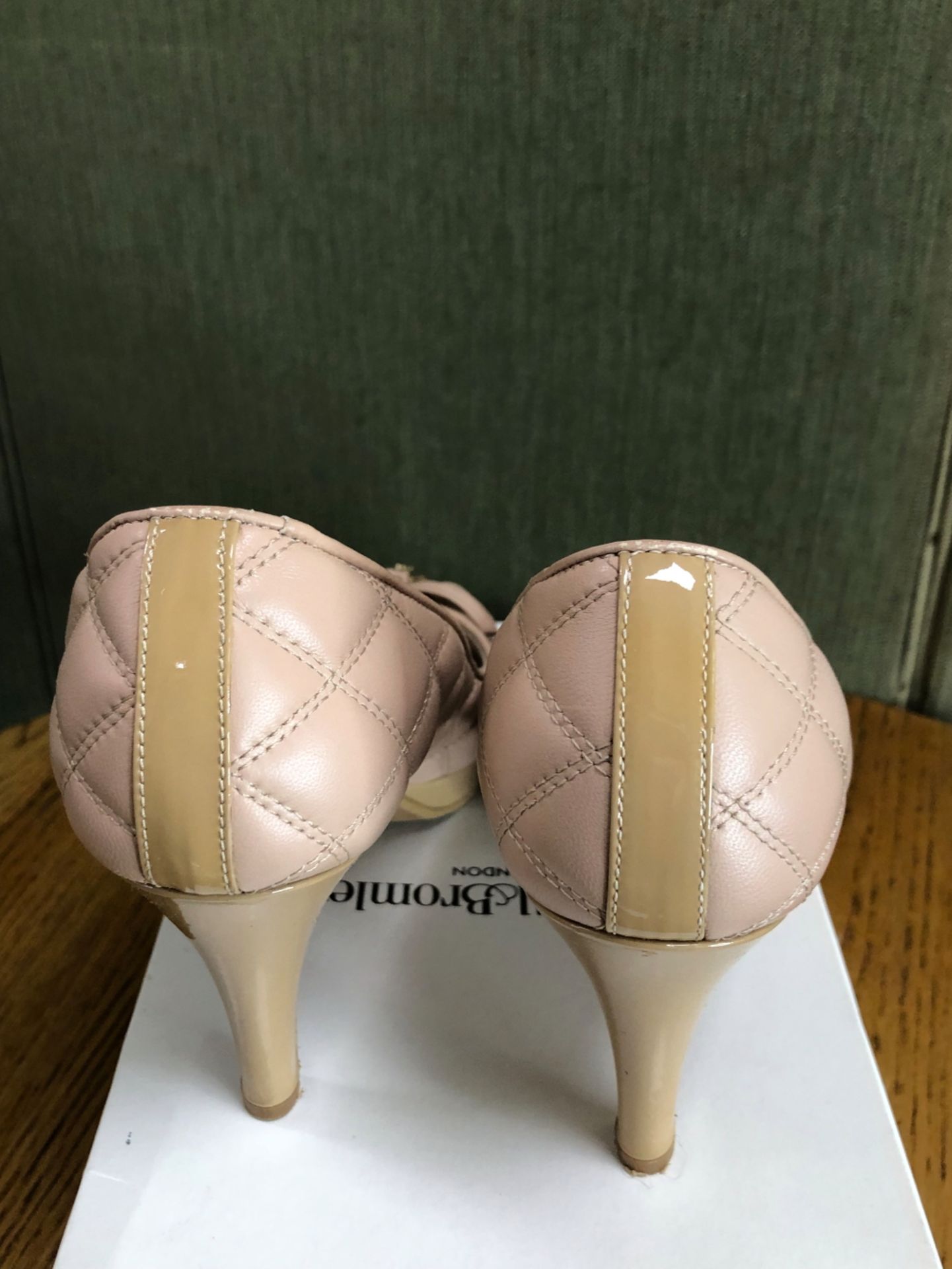 SHOES: A PAIR OF NUDE RUSSELL AND BROMLEY HIGH HEELED QUILTED PLATFORMS, EU SIZE 38.5 - Image 3 of 5