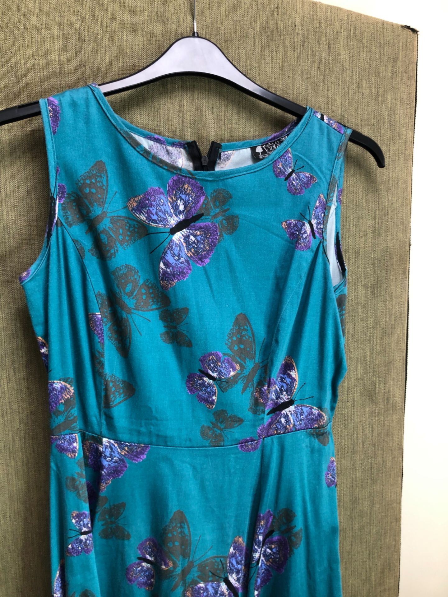 A LADY VINTAGE LONDON GREEN DRESS WITH PURPLE BUTTERFLIES SIZE 14 TOGETHER WITH LIQUORISH NAVY - Image 4 of 14