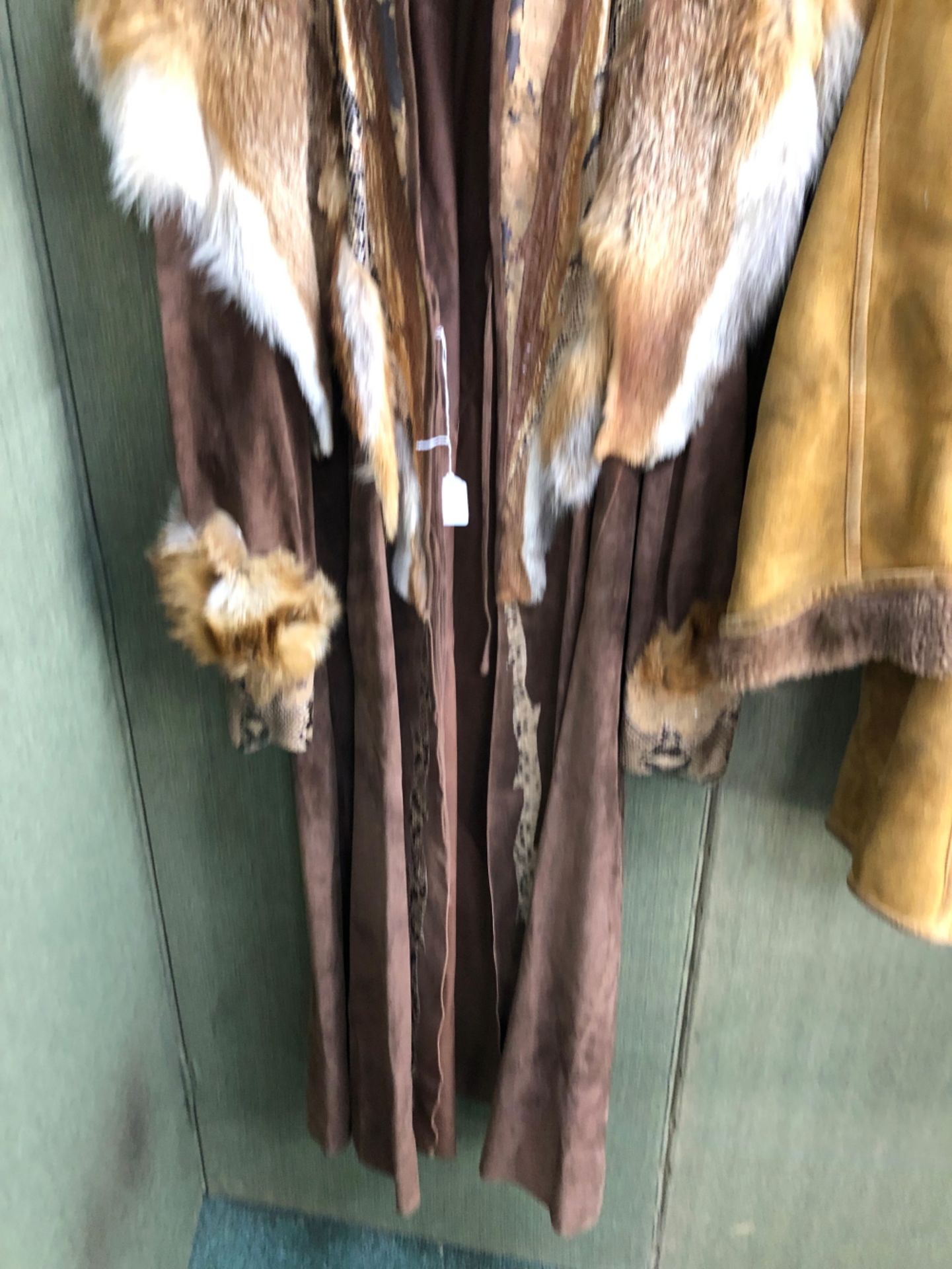 JACKETS: STRIWA 3/4 LENGTH FAWN COLOURED SHEEP SKIN JACKET WITH HOOD SIZE STATED EUR 36, TOGETHER - Image 3 of 21
