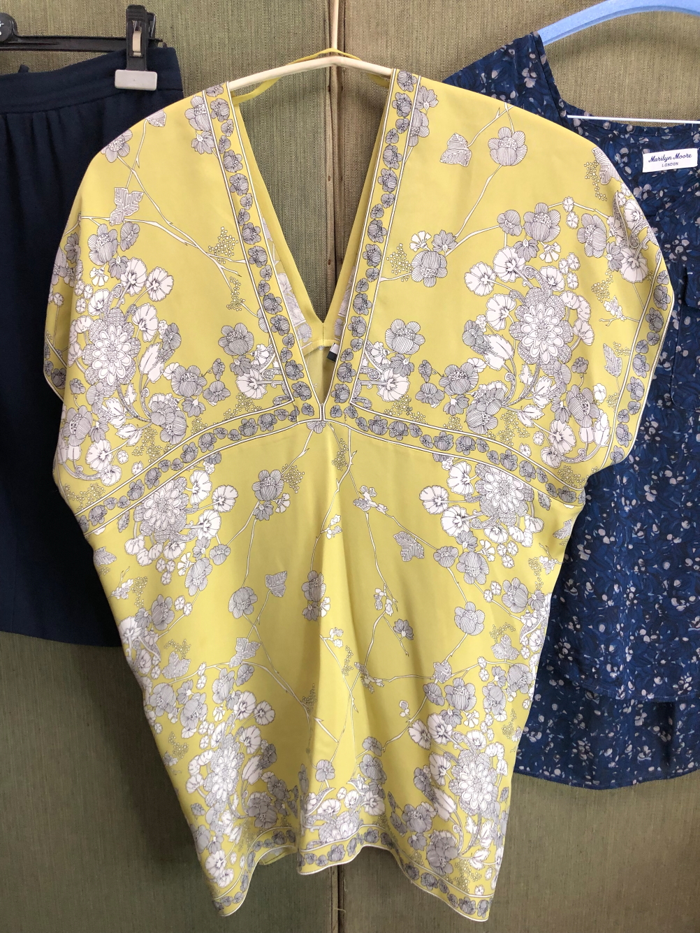 A JAEGER LONDON YELLOW SILK BLOUSE WITH BLACK AND WHITE PRINT, TOGETHER WITH A NAVY BLUE VALENTINO - Image 2 of 12