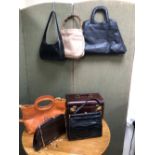 BAGS. A COLLECTION OF HANDBAGS TO INCLUDE PENA RAMIREZ, MAESTROMGIANNI CGIARINI, VANITY CASE, ETC (