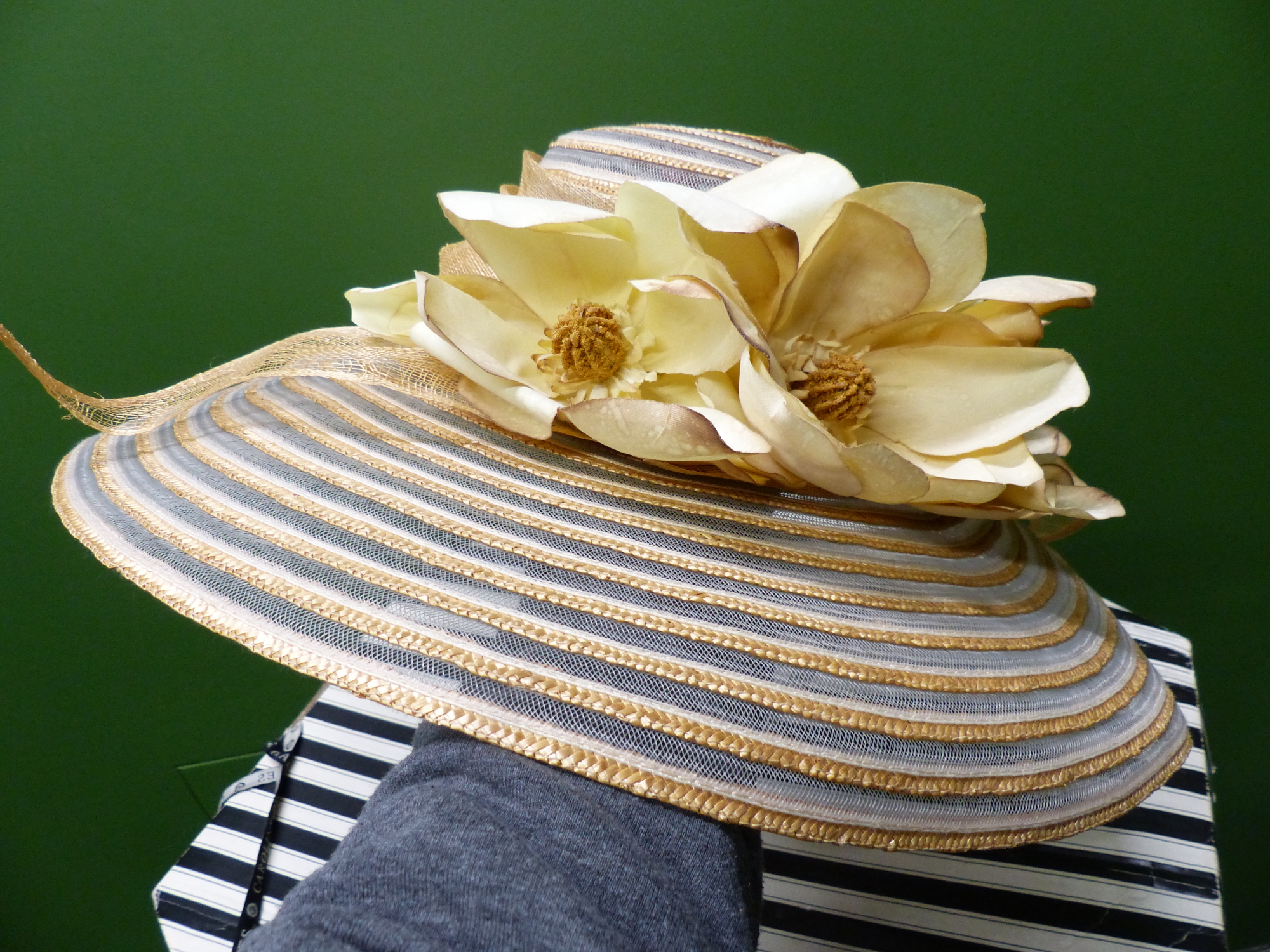 HATS. THREE LADIES HATS. WHITELEY MADE IN ENGLAND AND TWO OTHERS. - Image 2 of 12