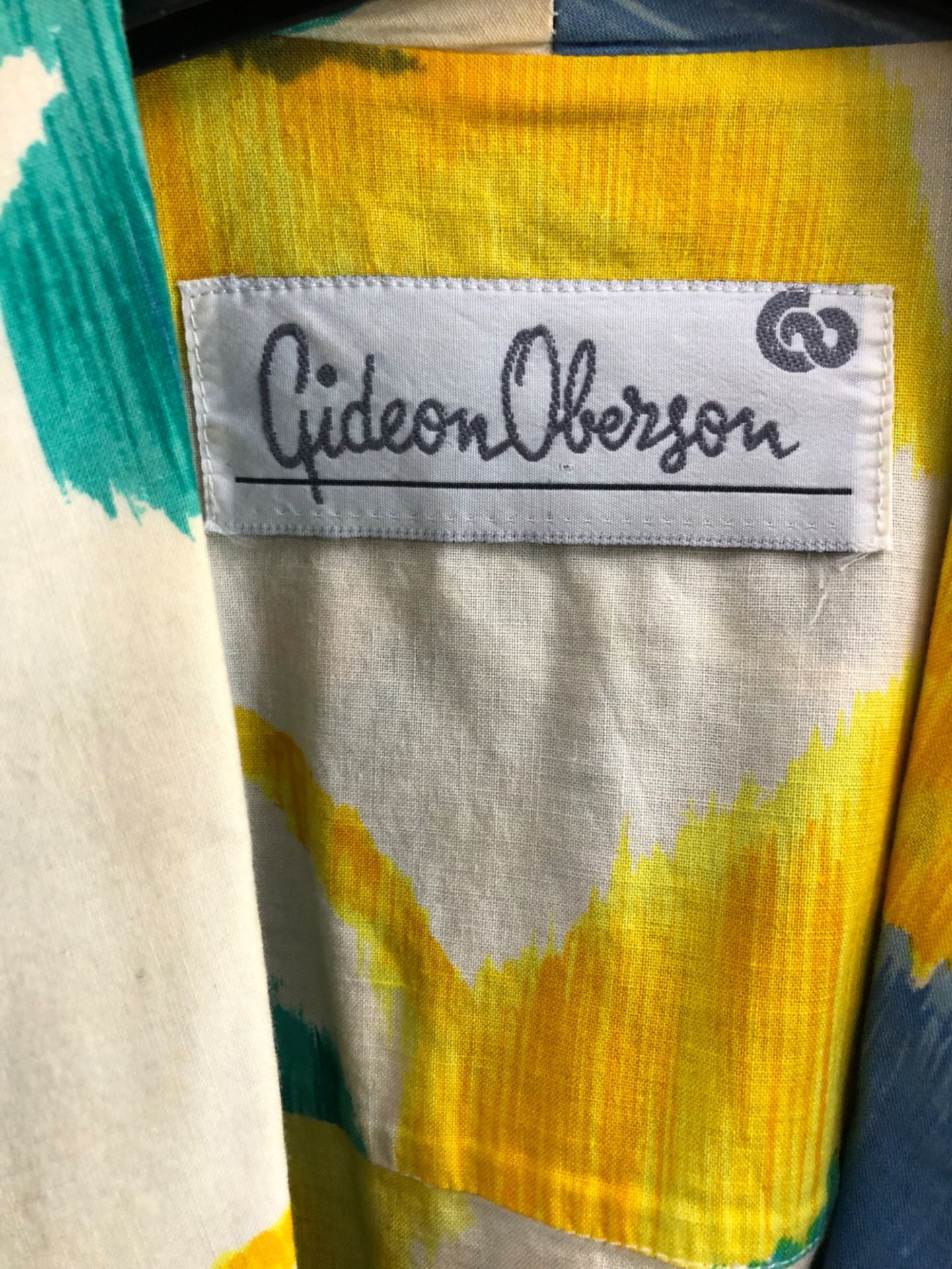 A GIDEON OBERSON MULTI COLOURED LIGHT WEIGHT JACKET TOGETHER WITH A ENRICO COVERI ITALY SUEDE EFFECT - Image 2 of 14