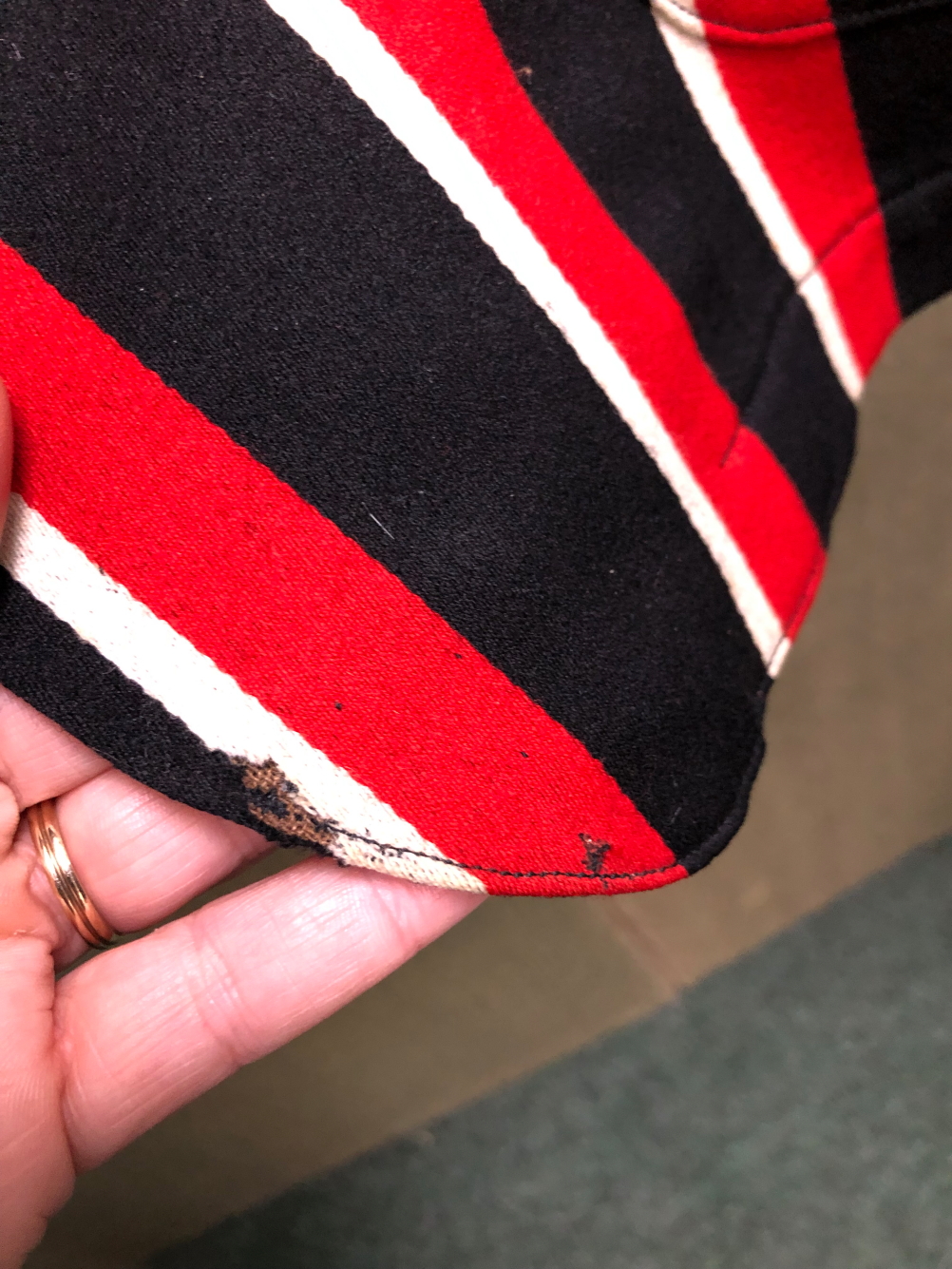 BLAZER. A MANS RED, BLACK AND WHITE BOATING BLAZER WITH ARMORIAL ON THE POCKET. PIT TO PIT 46cms, - Image 7 of 10