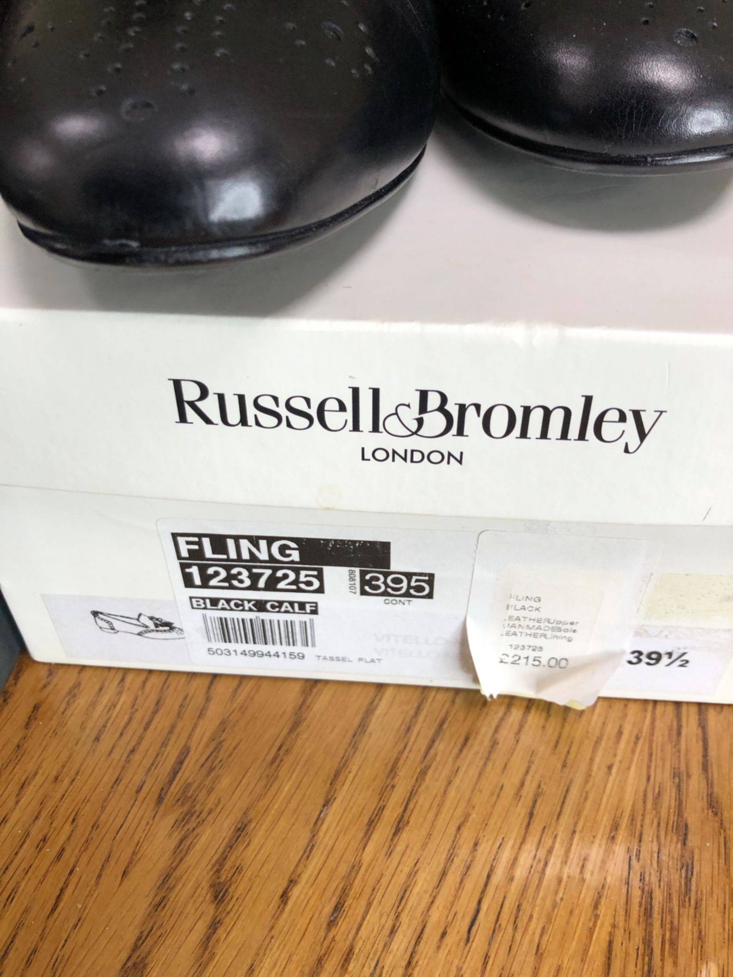 SHOES: A PAIR OF RUSSELL AND BROMLEY LONDON TASSEL FLAT SHOES (BOXED) SIZE EUR 39.5, TOGETHER WITH A - Image 3 of 13