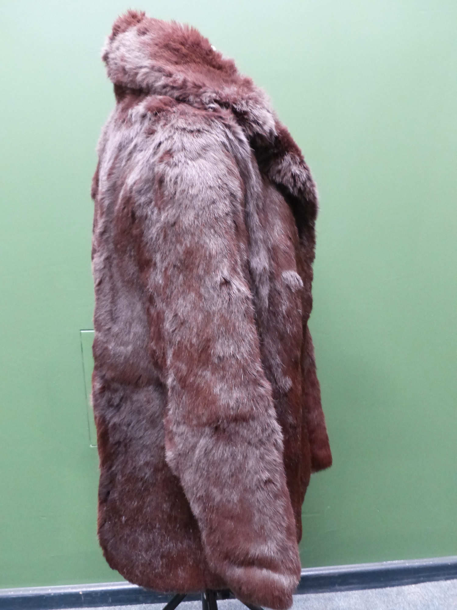 COAT. FRENCH CONEY 100% MADE IN KOREA RABBIT HAIR. SHOULDER TO CUFF 64cm. SHOULDER TO HEM 74cm. - Image 4 of 8