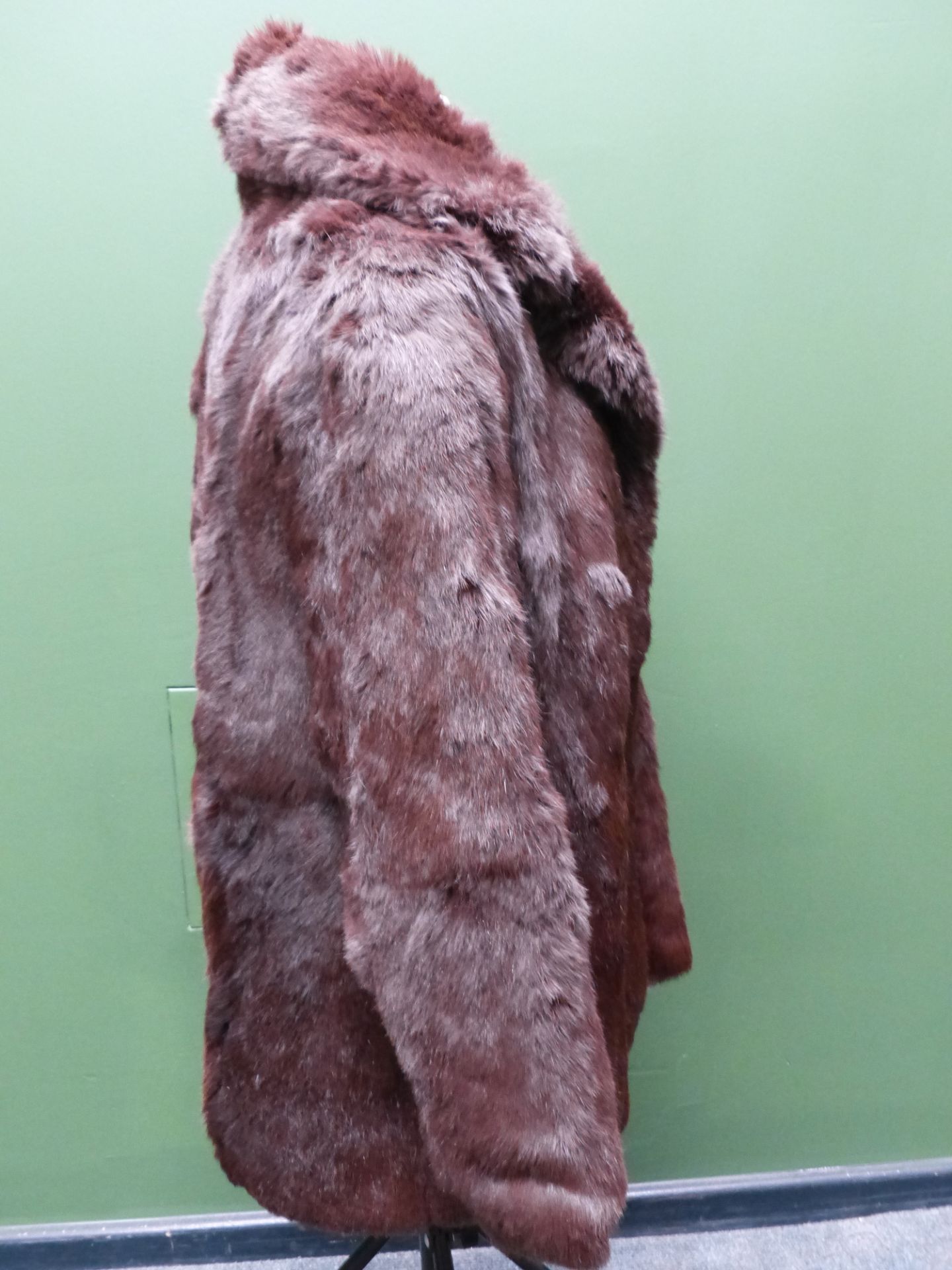 COAT. FRENCH CONEY 100% MADE IN KOREA RABBIT HAIR. SHOULDER TO CUFF 64cm. SHOULDER TO HEM 74cm. - Image 4 of 8