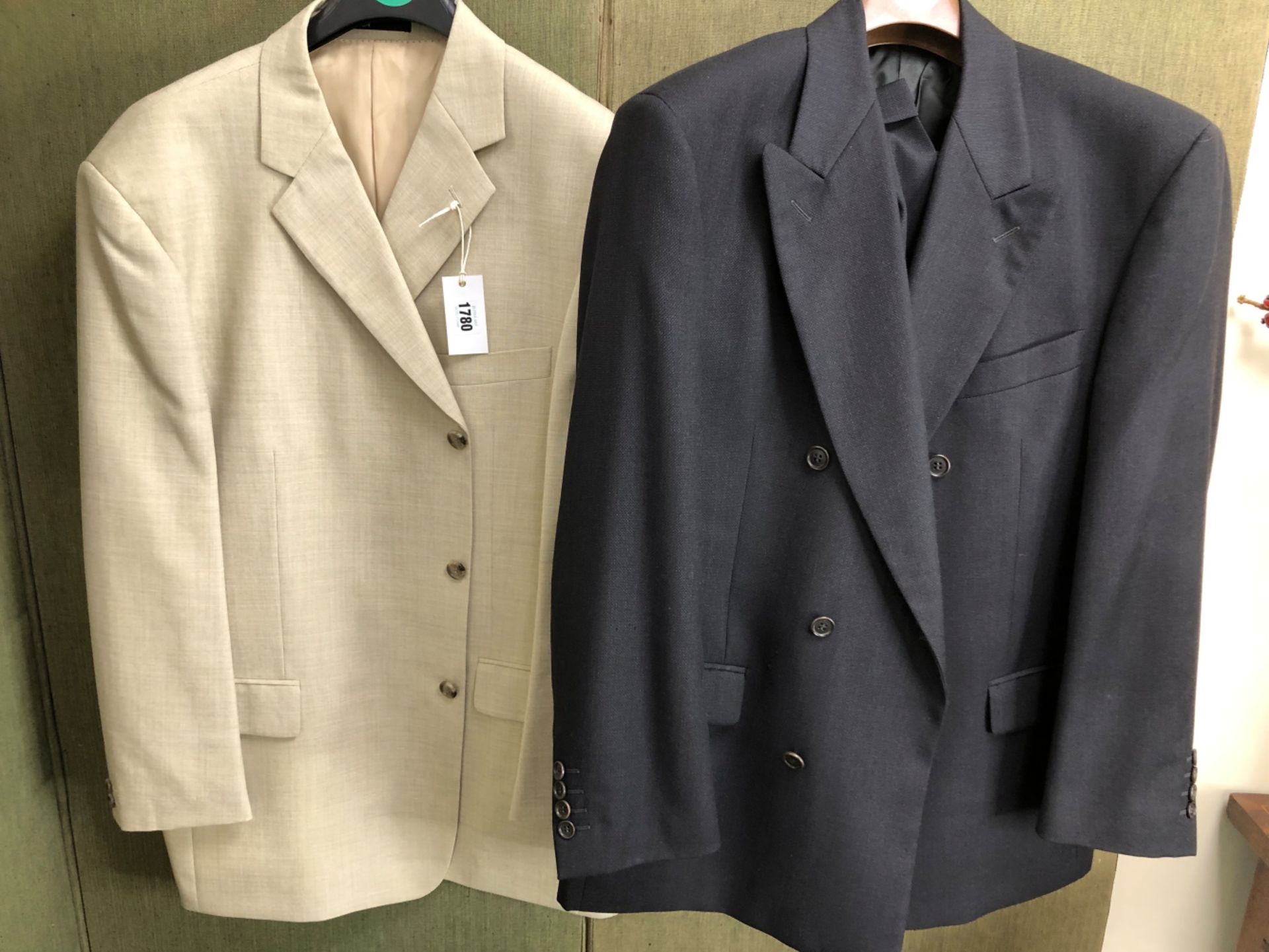 JACKET AND SUIT: BHS, PALE OATMEAL, CHEST 47", AND A GENTS DOUBLE BREASTED SUIT, MARKS AND - Bild 2 aus 8