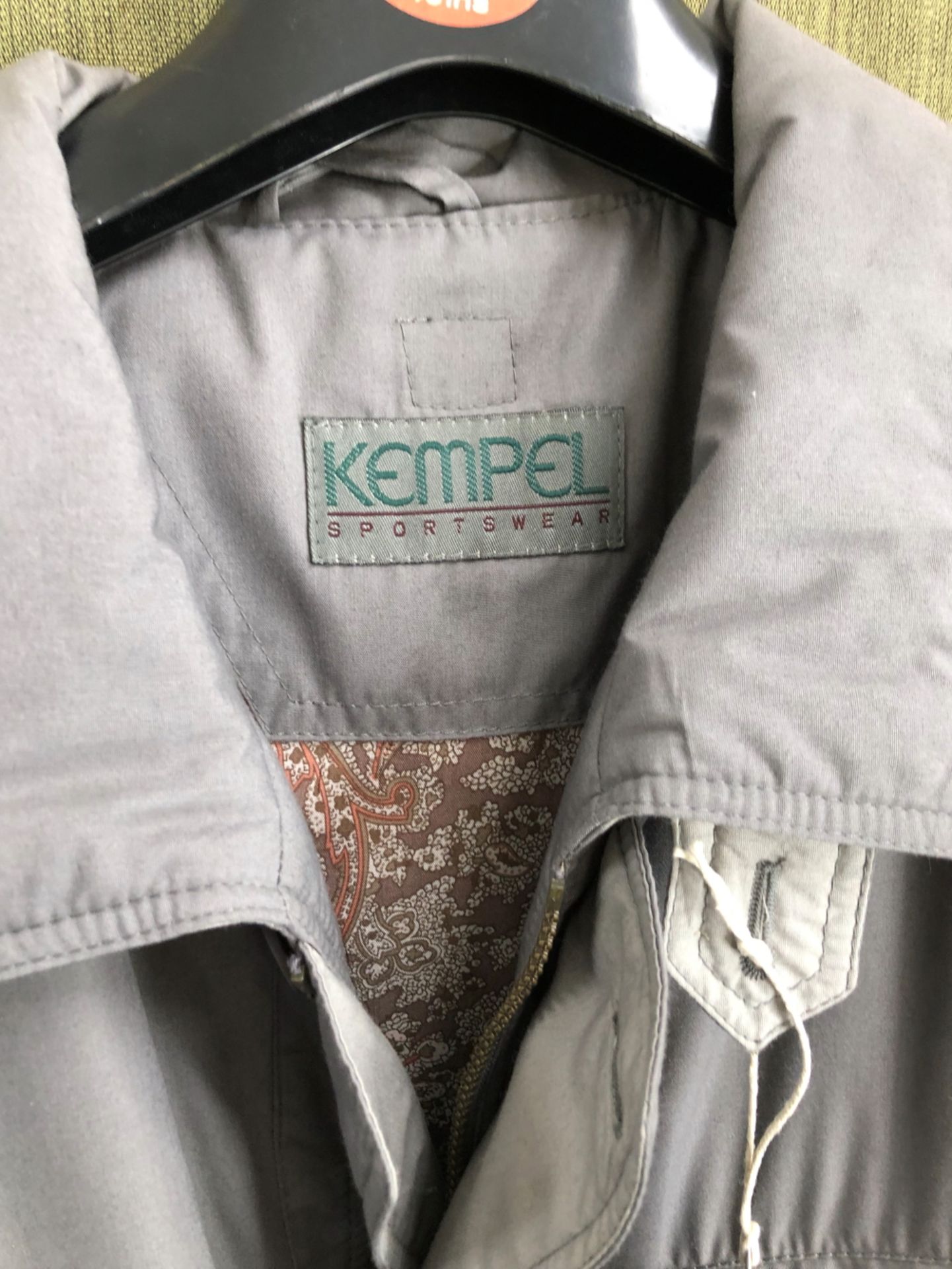 JACKET: KEMPEL SPORTSWEAR, GREY QUILTED, SIZE 44 TOGETHER WITH JACKET: FARFIELD MICRO ROYALE, CREAM, - Image 8 of 9