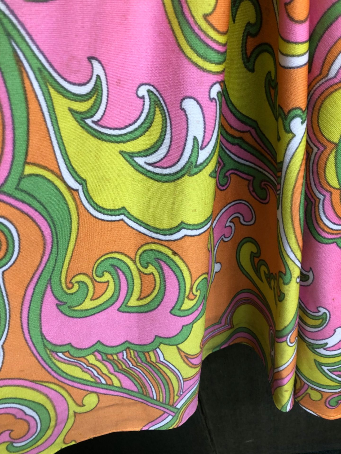 DRESS. A 1960'S PINK, ORANGE AND YELLOW DRESS, LENGTH 92cms, PIT TO PIT 34cms, AND AN ITALIAN ANGELA - Bild 4 aus 13