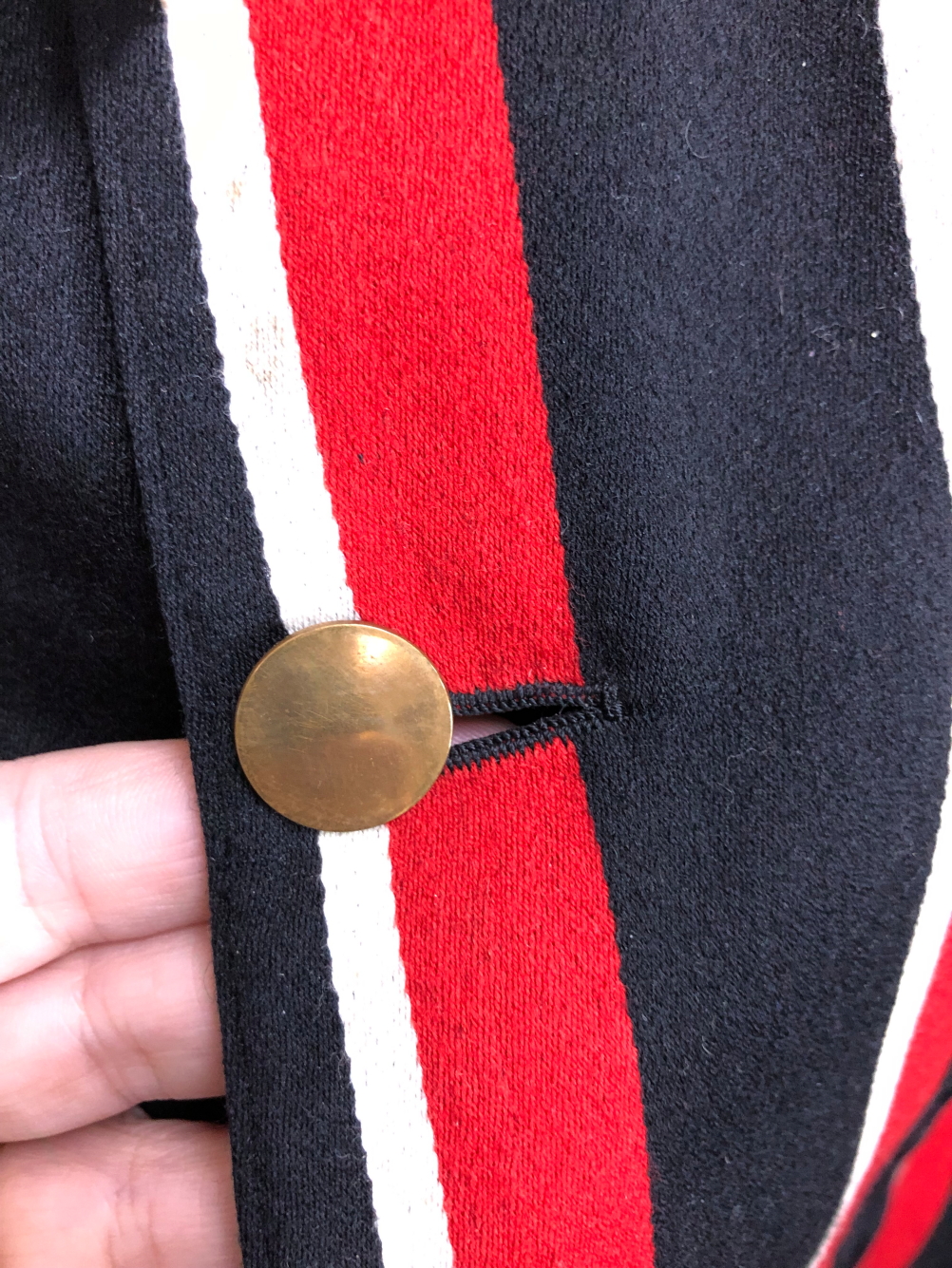 BLAZER. A MANS RED, BLACK AND WHITE BOATING BLAZER WITH ARMORIAL ON THE POCKET. PIT TO PIT 46cms, - Image 4 of 10