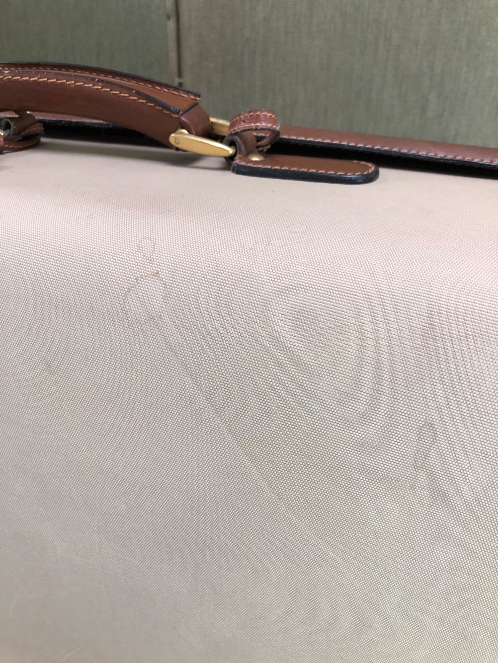 HARRODS VINTAGE MONOGRAM TAN AND BROWN SUITCASE AND TRAVEL BAG(2) - Image 18 of 33