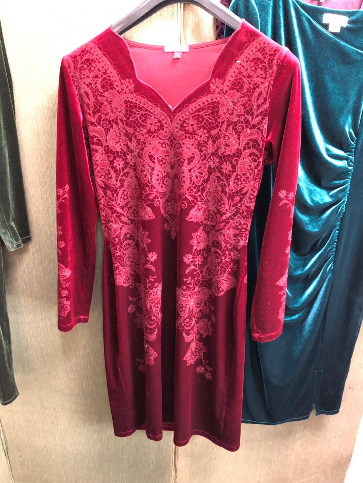 A BOTTLE GREEN VELVET MONSOON DRESS SIZE 12, TOGETHER WITH A JOE BROWNS LONG SLEEVE RED DRESS SIZE - Image 6 of 11