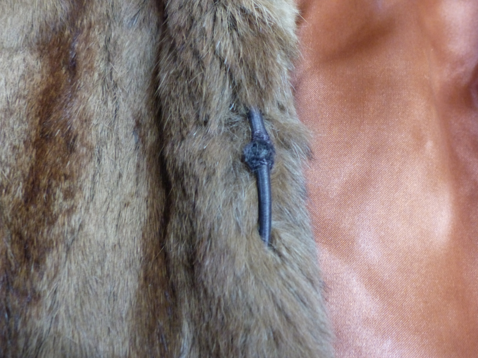 COAT. CREATED BY L.P. LAZARE & CO LIMITED MONTREAL. SHOULDER TO CUFF 58cm. SHOULDER TO HEM 74cm. PIT - Image 10 of 13