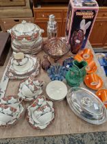 A CROWN DUCAL BREAKFAST SERVICE, CROWN DEVON ORANGE COFFEE CANS, MISCELLANEOUS GLASS AND A BOXED