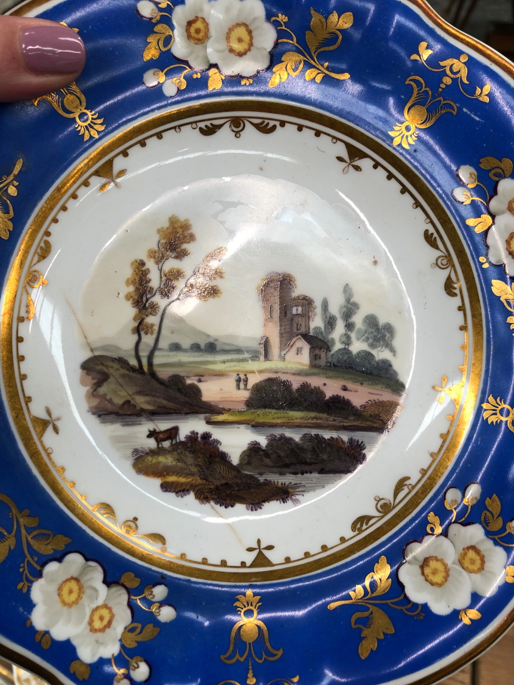 A 19th C. ENGLISH PORCELAIN DESSERT SERVICE PAINTED WITH LANDSCAPES WITHIN GILT BLUE BANDS - Image 23 of 27