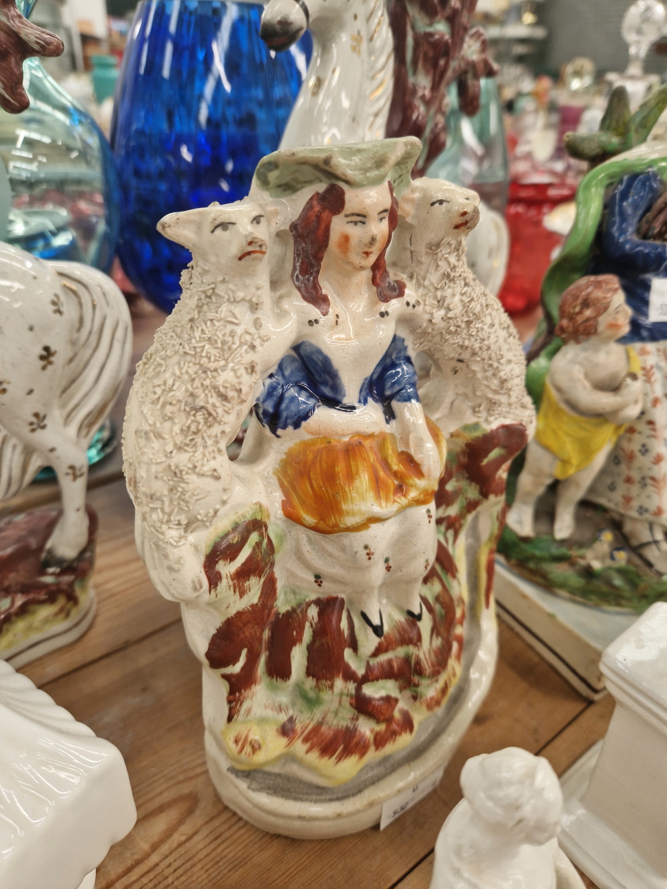 A QUANTITY OF WHITE GLAZED WARES AND FIGURES TOGETHER WITH STAFFORDSHIRE HORSES AND A FIGURE OF - Image 8 of 10