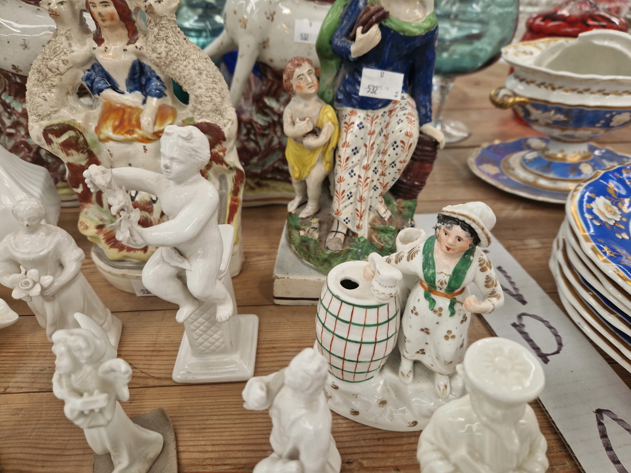 A QUANTITY OF WHITE GLAZED WARES AND FIGURES TOGETHER WITH STAFFORDSHIRE HORSES AND A FIGURE OF - Image 3 of 10