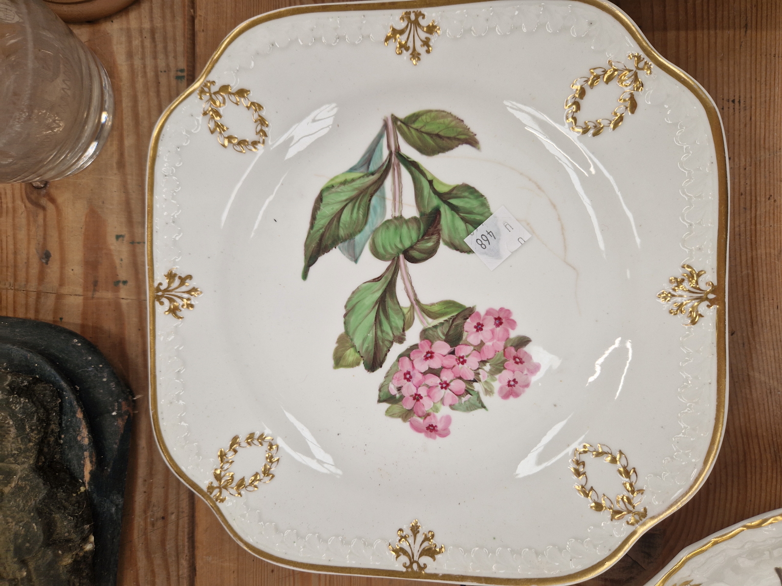 A FINE EARLY 19th C. PORCELAIN DESSERT SERVICE, HAND PAINTED WITH NAMED FLORAL BOTANICAL SPECIMENS - Image 28 of 58