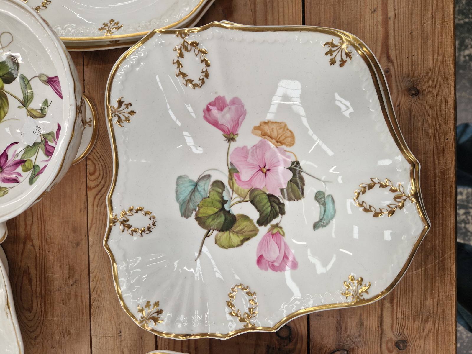 A FINE EARLY 19th C. PORCELAIN DESSERT SERVICE, HAND PAINTED WITH NAMED FLORAL BOTANICAL SPECIMENS - Image 12 of 58