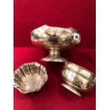 A HALLMARKED SILVER TROPHY BOWL AND TWO SMALLER BOWLS