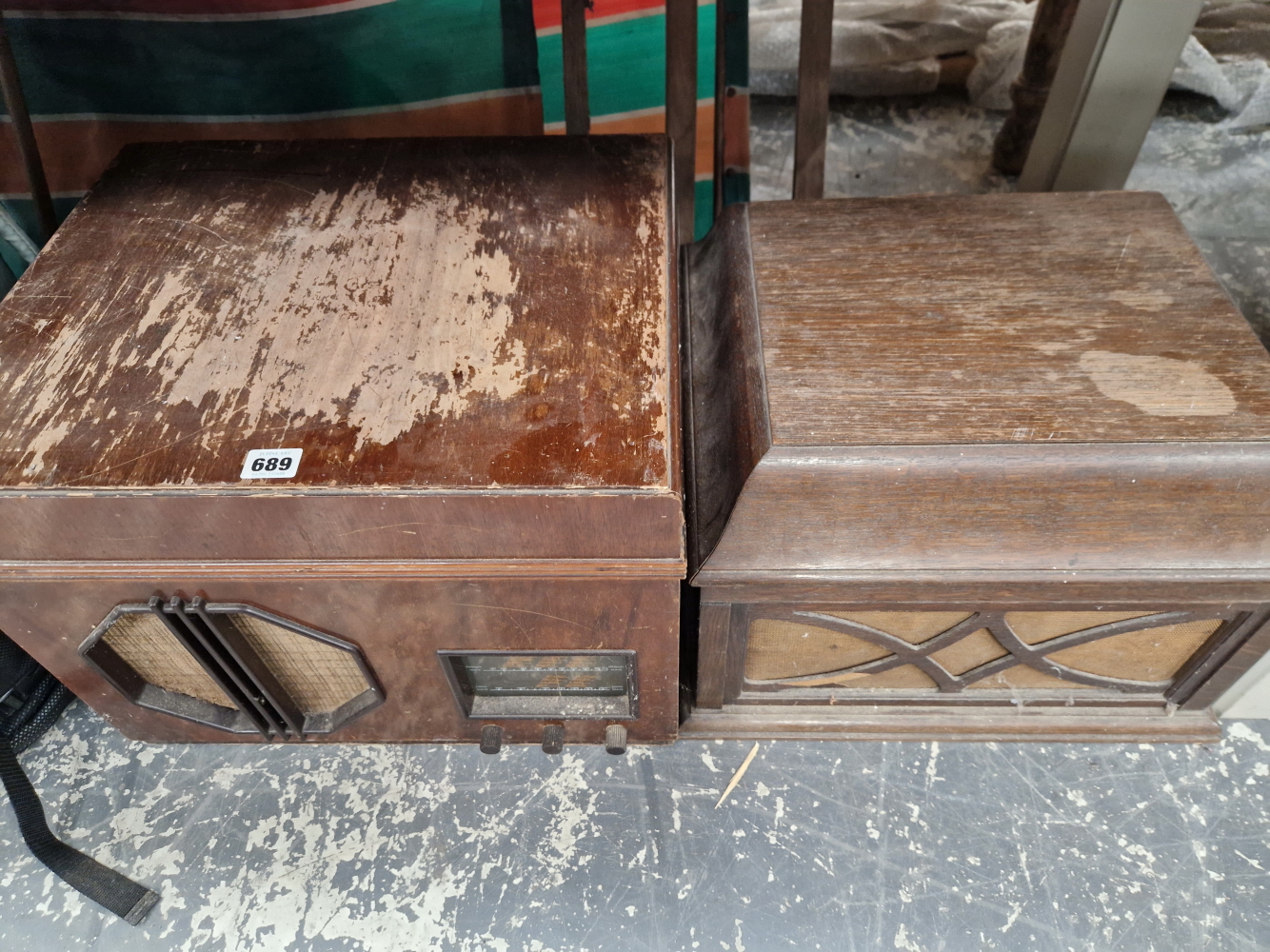 A MAHOGANY TABLE TOP RADIOGRAM TOGETHER WITH AN OAK CASED WIND UP GRAMOPHONE