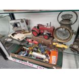 A COLLECTION OF TOY CARS, A TRACTOR, A VULCAN SEWING MACHINE TOGETHER WITH A CARRIAGE LAMP