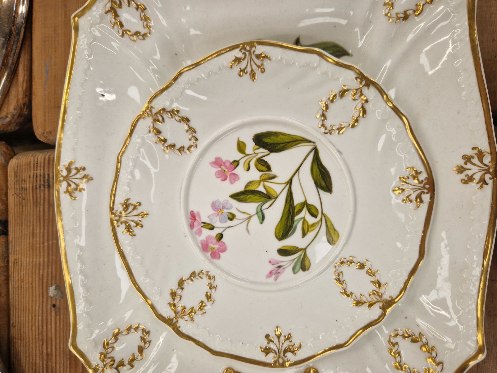 A FINE EARLY 19th C. PORCELAIN DESSERT SERVICE, HAND PAINTED WITH NAMED FLORAL BOTANICAL SPECIMENS - Image 5 of 58