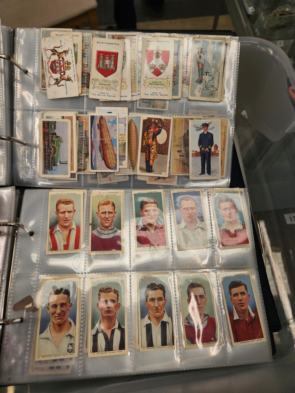 A LARGE COLLECTION OF CIGARETTE CARDS MAINLY IN ALBUMS - Image 9 of 41