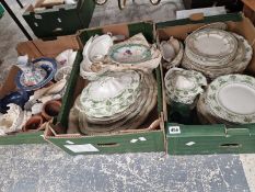 A DEANS SHAMROCK PATTERN PART DINNER SERVICE, A MASONS IRONSTONE JUG AND OTHER CERAMICS