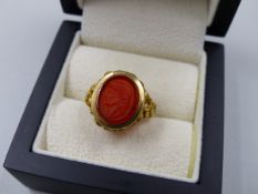 A 9ct HALLMARKED GOLD HARDSTONE OVAL CAMEO SIGNET RING, DATED 1971. FINGER SIZE M 1/2. WEIGHT 6.
