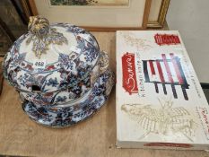 A WEDGWOOD IRIS PATTERN SOUP TUREEN, COVER AND STAND TOGETHER WITH A SMAURAI KITCHEN KNIFE SET