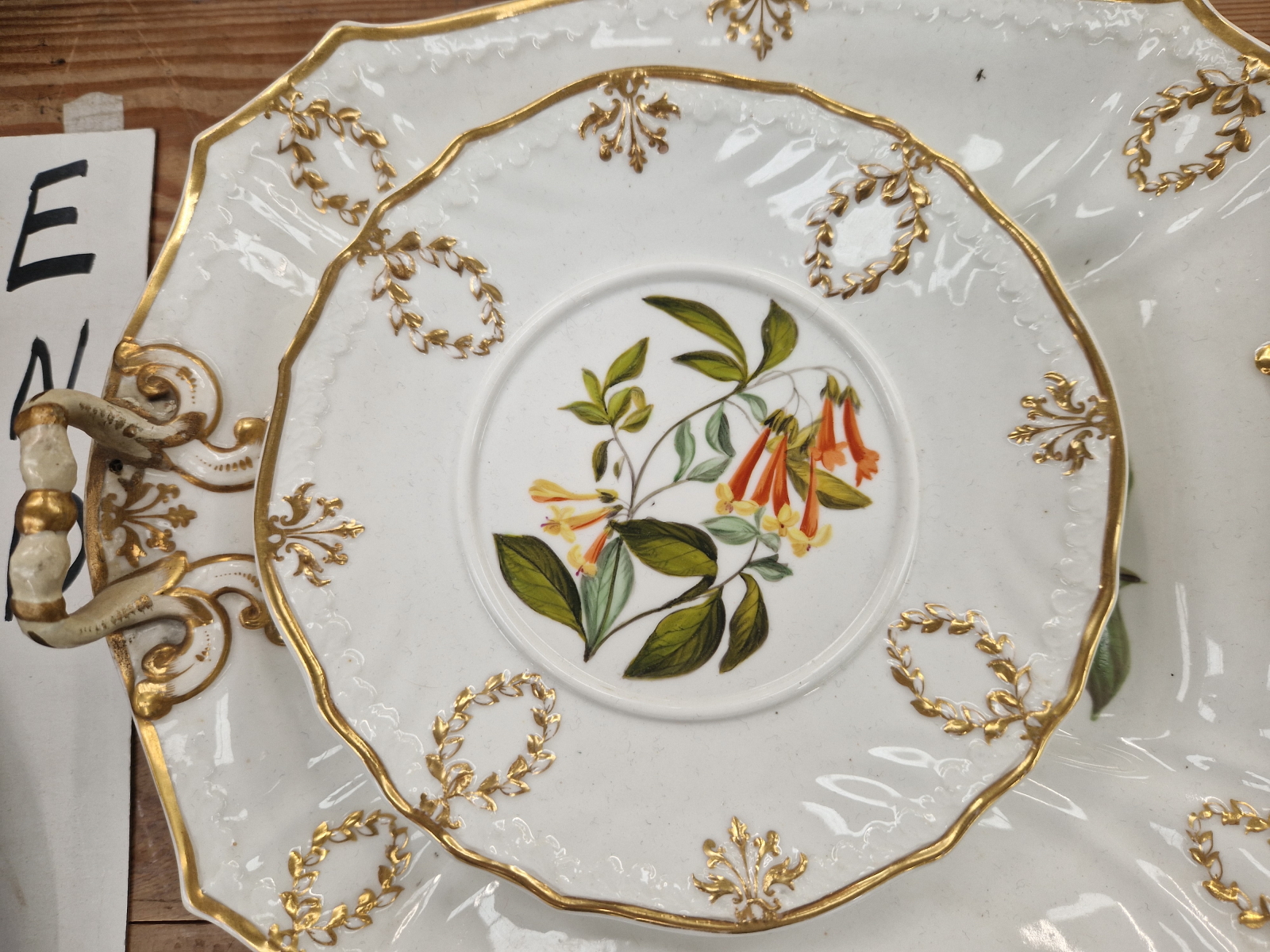 A FINE EARLY 19th C. PORCELAIN DESSERT SERVICE, HAND PAINTED WITH NAMED FLORAL BOTANICAL SPECIMENS - Image 4 of 58