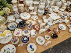 A COLLECTION OF PORCELAIN VASES, SMALL DISHES AND BOXES BY LIMOGES, KAYSER, WORCESTER, WEDGWOOD