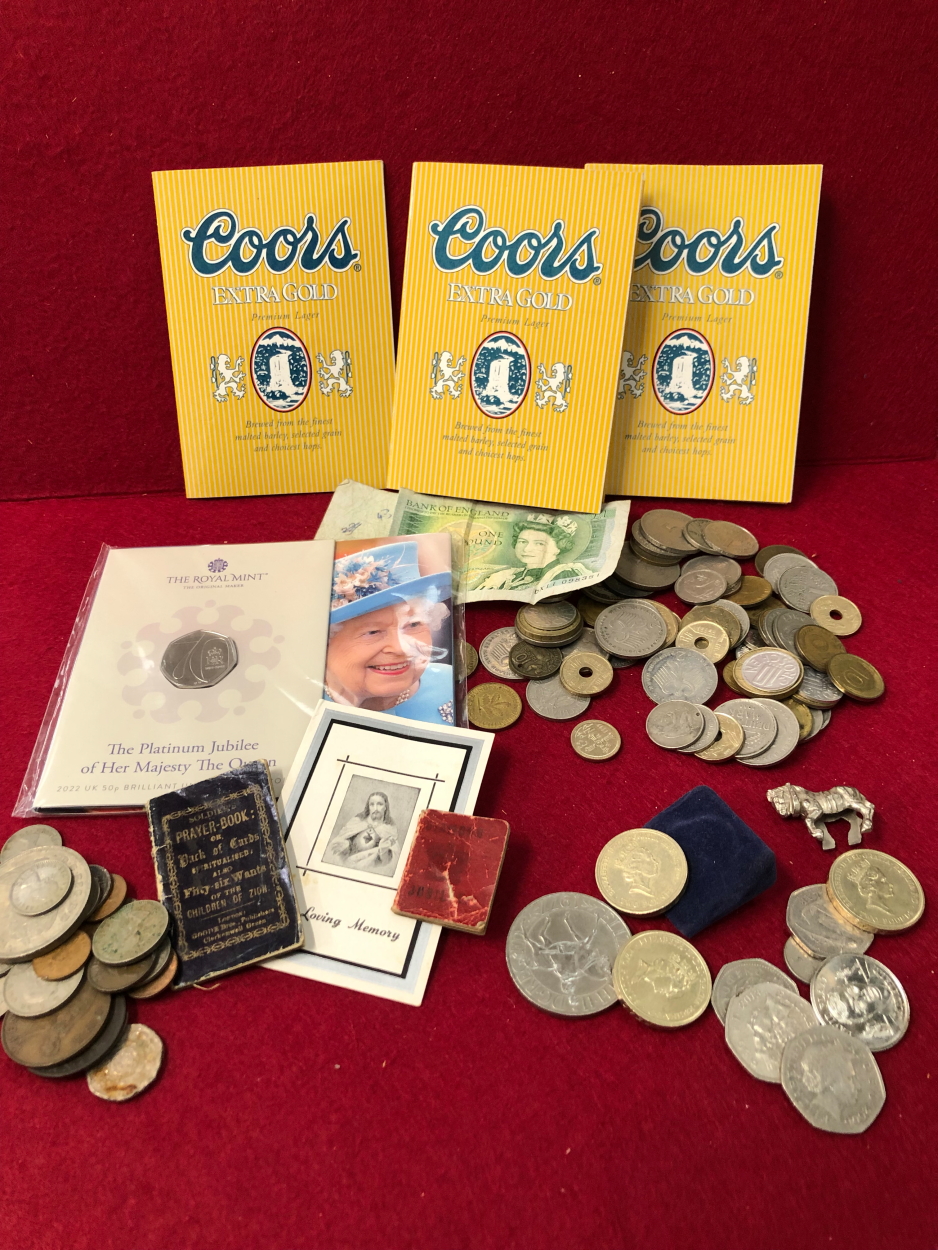 A SMALL COLLECTION OF GB COINS AND BANK NOTES