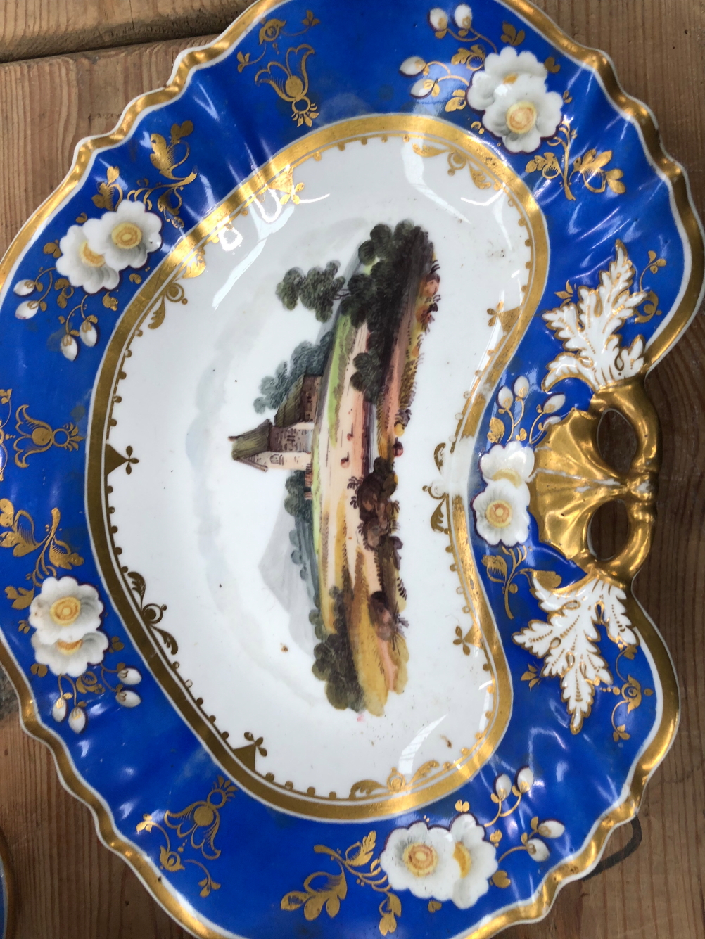 A 19th C. ENGLISH PORCELAIN DESSERT SERVICE PAINTED WITH LANDSCAPES WITHIN GILT BLUE BANDS - Image 9 of 27