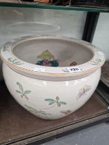 A CHINESE FISH BOWL, THE EXTERIOR DECORATED WITH LEAVES AND BUTTERFLIES