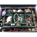 A LARGE COLLECTION OF MOSTLY VINTAGE ANTIQUE AND COSTUME JEWELLERY, A SMALL COLLECTION OF WATCHES,